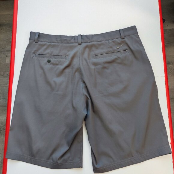 Nike Golf active wear shorts men's size 38 grey Tour Performance Dri-Fit - Picture 3 of 9